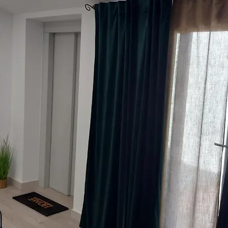 Apartment Stone House Premium