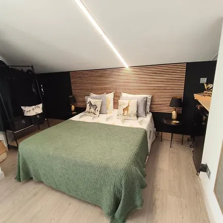 Stone House Premium